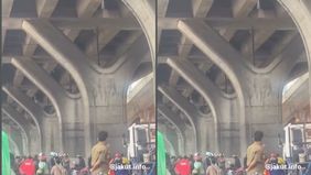 Korban tutup usia ditempat karena mengalami luka berat dibagian kepala.
Belum diketahui pasti penyebab kecelakaan tersebut. Saat ini sudah dalam penanganan petugas Satlantas Sub Laka Kota Jakarta Utara
