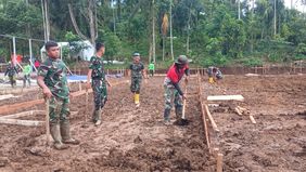 Pemerintah melalui PT Hutama Karya (Persero) bersama kolaborasi tujuh BUMN Karya melakukan percepatan pembangunan Hunian Sementara (Huntara) di Kabupaten Aceh Tamiang, Aceh.