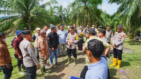 Kapolri Jenderal Pol. Listyo Sigit Prabowo meninjau langsung kesiapan lokasi pembangunan hunian tetap (huntap) Polri bagi masyarakat terdampak bencana di Kabupaten Aceh Tamiang, Provinsi Aceh.