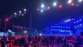 Kawasan Pantai Karnaval Ancol yang berada di sisi timur wilayah Ancol, Jakarta Utara, dipadati ribuan warga pada Rabu malam dalam rangka menyambut malam pergantian Tahun Baru 2026.