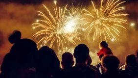 Malam tahun baru menjadi momen untuk mengucapkan selamat tinggal pada 365 hari yang telah berlalu dan menyambut awal yang baru.