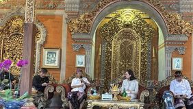 Gubernur Bali Wayan Koster mengumumkan bahwa jumlah kunjungan wisatawan mancanegara (wisman) ke Pulau Dewata sepanjang tahun 2025 mencapai lebih dari 7 juta kunjungan. Capaian tersebut disampaikan saat dirinya menerima kunjungan Menteri Pariwisata.