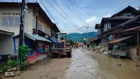 Badan Penanggulangan Bencana Daerah (BPBD) Kabupaten Agam, Sumatera Barat, mencatat jumlah pengungsi terdampak banjir bandang di Muaro Pisang, Pasar Maninjau, Nagari Maninjau, Kecamatan Tanjung Raya, bertambah menjadi 428 orang.