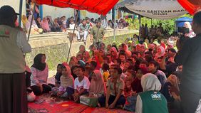 Menteri Pemberdayaan Perempuan dan Perlindungan Anak (PPPA) Arifatul Choiri Fauzi menegaskan bahwa perlindungan perempuan dan anak menjadi prioritas utama dalam fase pemulihan pascabencana banjir bandang dan tanah longsor di Tapanuli Selatan, Sumater