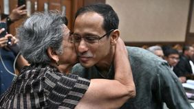 Terdakwa Nadiem Anwar Makarim menegaskan bahwa peningkatan nilai kekayaannya dalam Laporan Harta Kekayaan Penyelenggara Negara (LHKPN) tahun 2022, khususnya pada pos surat berharga yang mencapai Rp4,8 triliun, sepenuhnya disebabkan oleh melonjaknya h