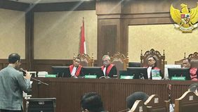 Terdakwa kasus dugaan korupsi pengadaan Chromebook, Nadiem Anwar Makarim menyampaikan bahwa dirinya tumbuh dan dibesarkan dalam lingkungan keluarga yang menjunjung tinggi nilai-nilai antikorupsi.