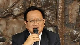 Chrisna Damayanto (CD), memenuhi panggilan penyidik Komisi Pemberantasan Korupsi (KPK) setelah dipanggil kembali dalam perkara dugaan suap pengadaan katalis pada tahun anggaran 2012&ndash;2014