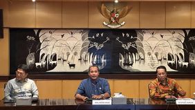 Wakil Menteri Hukum Edward Omar Sharif Hiariej mengingatkan masyarakat agar membaca secara menyeluruh Undang-Undang Nomor 1 Tahun 2023 tentang Kitab Undang-Undang Hukum Pidana (KUHP), khususnya ketentuan yang mengatur mengenai demonstrasi.