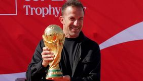 FIFA bersama produsen teknologi Lenovo memperkenalkan sejumlah terobosan berbasis kecerdasan buatan (artificial intelligence/AI) untuk mendukung peningkatan kualitas perwasitan, analisis pertandingan dan performa tim, serta memperkuat keterlibatan pe