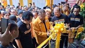 Ketua Umum Partai Hati Nurani Rakyat (Hanura) Oesman Sapta Odang (OSO) menegaskan bahwa kantor baru Dewan Pimpinan Pusat (DPP) Hanura yang baru saja diresmikan berfungsi sebagai pusat aktivitas partai.