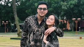 Ibrahim Risyad kembali menjadi perbincangan netizen hingga disebut sebagai suami pelit, lantaran menolak jika istrinya tak bekerja.