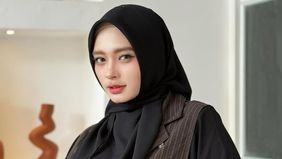 Inara Rusli desak istri sah Wardatina Mawa untuk segera memberikan kepastian pernikahan, apakah akan berlanjut atau berakhir perceraian.