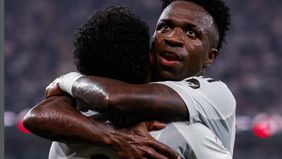 Madrid mengambil inisiatif menyerang terlebih dahulu pada pertandingan ini dan mampu unggul cepat pada menit kedua melalui gol tendangan bebas Federico Valverde sehingga skor berubah menjadi 1-0.