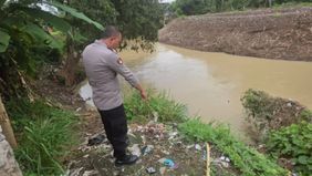 Polisi mendalami kasus kematian bocah tersebut.