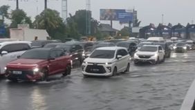  Hujan deras yang mengguyur wilayah Jabodetabek sejak Senin, 12 Januari 2026 dini hari berdampak serius terhadap kelancaran lalu lintas, khususnya di jalur strategis menuju Bandara Internasional Soekarno-Hatta.
