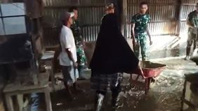 Pemerintah terus melakukan pemulihan pascabencana hidrometeorologi yang melanda sejumlah wilayah di Aceh. Petugas termasuk prajurit TNI terus bergerak membantu membersihkan rumah warga dan fasilitas umum yang terdampak banjir bandang.