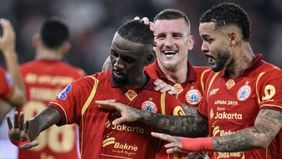 Persija Jakarta mengecam keras aksi rasisme yang menimpa pemain asingnya, Allano Lima, melalui kolom komentar akun Instagram pribadi sang pemain setelah pertandingan BRI Super League melawan Persib Bandung pada Minggu, 11 Januari 2026.