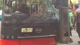 PT Transportasi Jakarta menegaskan akan menindak tegas pengemudi maupun pihak operator apabila hasil pemeriksaan menemukan unsur kelalaian dalam insiden bus yang menabrak tiang di kawasan Jalan Raya Pasar Minggu, Jakarta Selatan.