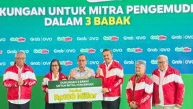 Grab Indonesia meluncurkan program &ldquo;Grab untuk Indonesia: Dukungan untuk Mitra Pengemudi dalam 3 Babak&rdquo;, sebuah inisiatif berkelanjutan senilai Rp100 miliar yang difokuskan pada perlindungan sosial, apresiasi, serta peningkatan kapasitas mitra pengem