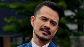 Aktor Roby Tremonti meminta Denny Sumargo untuk mengundangnya agar bisa klarifikasi terkait gosip yang ada.