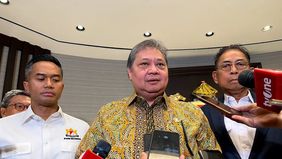 Menteri Koordinator Bidang Perekonomian Airlangga Hartarto mengungkapkan bahwa pemerintah menyiapkan anggaran sebesar Rp335 triliun untuk pelaksanaan Program Makan Bergizi Gratis (MBG) sepanjang 2026. Program nasional tersebut dirancang untuk meningk