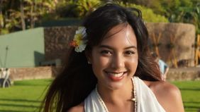 Aurelie Moeremans tuliskan cerita masa lalunya di buku Broken Strings, dimana terungkap isi saldo Bobby pada saat mengajak menikah.