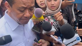 Prabowo Subianto mengumpulkan para menteri Kabinet Merah Putih dalam rapat di Istana Merdeka, Jakarta, Rabu malam