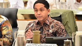 Menteri Kehutanan (Menhut) Raja Juli Antoni menyatakan pihaknya memperkuat perlindungan hutan melalui moratorium penebangan dan pengangkutan, serta pengaturan pemanfaatan kayu bagi masyarakat pascabencana di Sumatera.