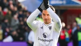 Pemain tim nasional Argentina itu menjelaskan bahwa rangkaian cedera membuat kondisi mentalnya goyah. Ia sebelumnya mengalami cedera kaki pada akhir musim 2022&ndash;2023, sebelum kemudian hanya tampil dalam 11 pertandingan Liga Inggris pada musim berikutn