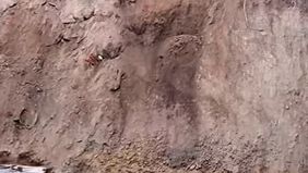 Bencana tanah longsor dilaporkan terjadi di kawasan wisata Telaga Sarangan, Kabupaten Magetan