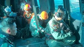 TNI AU Turunkan Korpasgat Usai Temukan Titik Jatuh Pesawat ATR 42-500, dan mendukung proses evakuasi serta membantu otoritas terkait dalam penanganan lanjutan.