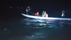 Keduanya ditemukan di perairan Desa Talaga, Kecamatan Talaga Raya, Sabtu (17/1/2026) malam. Insiden terjadi saat korban pergi menjaring ikan di tengah cuaca ekstrem sekitar pukul 17.30 Wita.