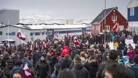 Presiden Amerika Serikat (AS) Donald Trump menandatangani kesepakatan keamanan bersama pemimpin Greenland dan Denmark