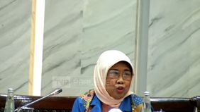 Andi pun mencontohkan dirinya yang hampir jadi korban penipuan transaksi belanja. Ia hendak ditipu dengan modus paket COD.

