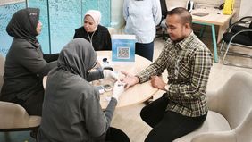 Pimpinan Kanca BRI Menara BRILiaN, Marco Arief Pramudita menjelaskan, disini dilakukan pemeriksaan Kesehatan Berkala,  Memberikan fasilitas pengecekan medis dasar di area kerja untuk deteksi dini risiko penyakit.