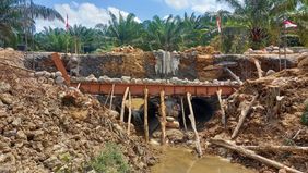 Sebanyak 11 jembatan armco sudah terbangun di sejumlah desa terisolasi di Aceh. Sebagian besar bahkan sudah bisa dilalui kendaraan roda empat dan truk.