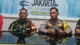 Anggota TNI dan Polri yang bertugas di Kelurahan Kampung Rawa, Kecamatan Johar Baru, Jakarta Pusat, mengakui telah terlalu cepat menarik kesimpulan hingga sempat mengamankan seorang pedagang es gabus.
