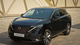 Perusahaan Mengeksplorasi Teknologi Panel Surya Melalui Konsep Nissan Ariya Terbaru.
