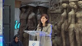 Menteri Komunikasi dan Digital (Menkomdigi) Meutya Hafid menegaskan kebijakan registrasi nomor seluler berbasis biometrik diwajibkan bagi kartu perdana baru sebagai langkah awal memutus rantai penipuan daring yang kerap memanfaatkan nomor tidak terva