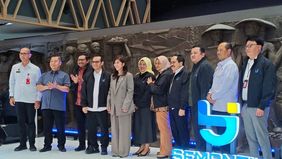 Kementerian Komunikasi dan Digital (Kemkomdigi) resmi meluncurkan Peraturan Menteri Komunikasi dan Digital Nomor 7 Tahun 2026 yang mengatur penerapan registrasi nomor seluler berbasis biometrik sebagai upaya menekan maraknya penipuan daring.