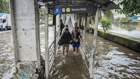 Banjir yang melanda sejumlah wilayah Ibu Kota terus meluas hingga Kamis siang, 29 Januari 2026. Badan Penanggulangan Bencana Daerah (BPBD) DKI Jakarta mencatat genangan air telah merendam 35 rukun tetangga (RT) serta 10 ruas jalan.