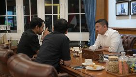 Gubernur Aceh Muzakir Manaf atau yang akrab disapa Mualem melakukan pertemuan dengan Sekretaris Kabinet (Seskab) Teddy Indra Wijaya di Kantor Sekretariat Kabinet.