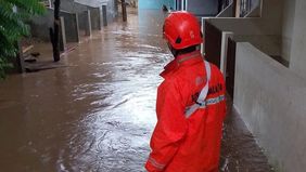 Badan Penanggulangan Bencana Daerah (BPBD) DKI Jakarta mencatat Jakarta Timur menjadi wilayah dengan jumlah rukun tetangga (RT) terdampak banjir terbanyak, yakni 41 RT, dengan ketinggian air berkisar antara 70 sentimeter hingga 3,5 meter.