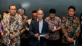 Otoritas Jasa Keuangan (OJK) membeberkan sejumlah langkah strategis untuk memperkuat kinerja Indeks Harga Saham Gabungan (IHSG), terutama dengan meningkatkan tata kelola dan transparansi pasar modal guna menjaga kepercayaan investor global.