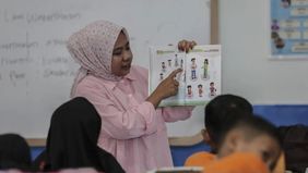 Kementerian Pendidikan Dasar dan Menengah (Kemendikdasmen) menegaskan bahwa realisasi pencairan Tunjangan Profesi Guru (TPG) per bulan bagi guru aparatur sipil negara (ASN) di daerah merupakan wujud komitmen Presiden Prabowo Subianto dalam meningkatk