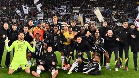 Udinese tampil agresif sejak awal laga. Dalam 10 menit pertama, tuan rumah sempat melepaskan dua percobaan dari dalam kotak penalti. Namun, seluruh peluang tersebut masih mampu diamankan dengan baik oleh kiper Roma, Mile Svilar.