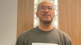 Kata Pandji Pragiwaksono usai anak dan istrinya kena bully oleh netizen Tanah Air dan ogah menempuh jalur hukum.