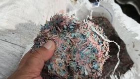 Sosok pemilik armada bernama Kentus menjadi pusat perhatian setelah Kepolisian Sektor (Polsek) Setu berhasil menelusuri asal sampah berisi cacahan uang rupiah kertas yang tercecer di TPS liar Kampung Serang, Desa Taman Rahayu, Kecamatan Setu, Kabupat