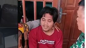 Saat ini, pria yang bersangkutan telah diamankan oleh pihak kepolisian untuk dimintai keterangan lebih lanjut.
Sementara itu, wanita tersebut telah kembali ke rumah bersama keluarganya