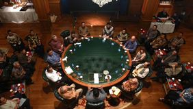 Prabowo Subianto menerima audiensi para pengusaha yang tergabung dalam Asosiasi Pengusaha Indonesia (Apindo) di kediamannya di Hambalang, Bogor.